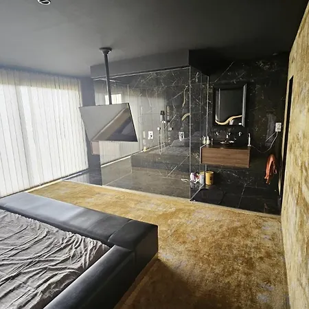 Signature Piscine Jacuzzi * Nîmes