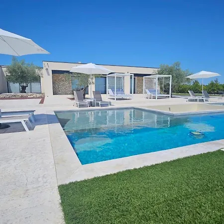 Villa Signature Piscine Jacuzzi