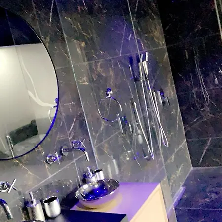 Signature Piscine Jacuzzi Villa *