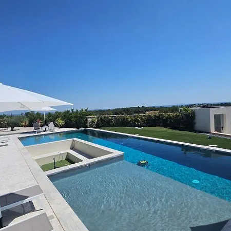 Villa Signature Piscine Jacuzzi