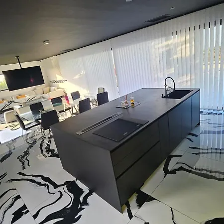 Signature Piscine Jacuzzi *
